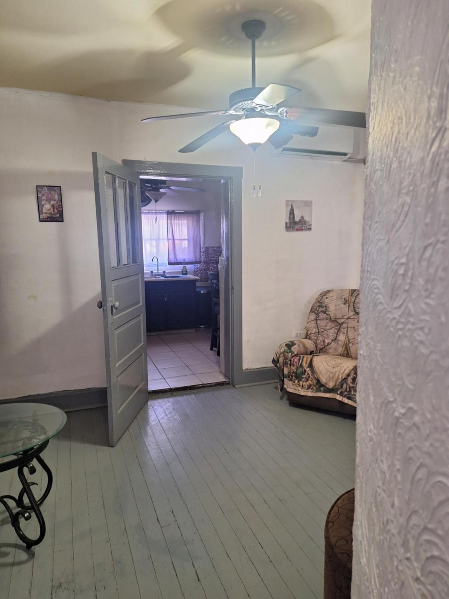 Casa En La Zona Centro De La Ciudad Villa Ciudad Juarez Luaran gambar